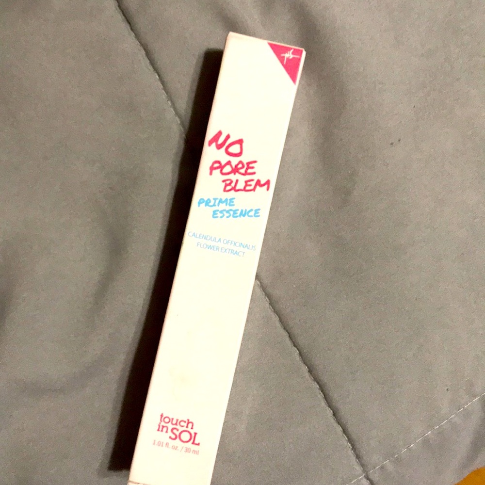 New No Pore-blem Primer